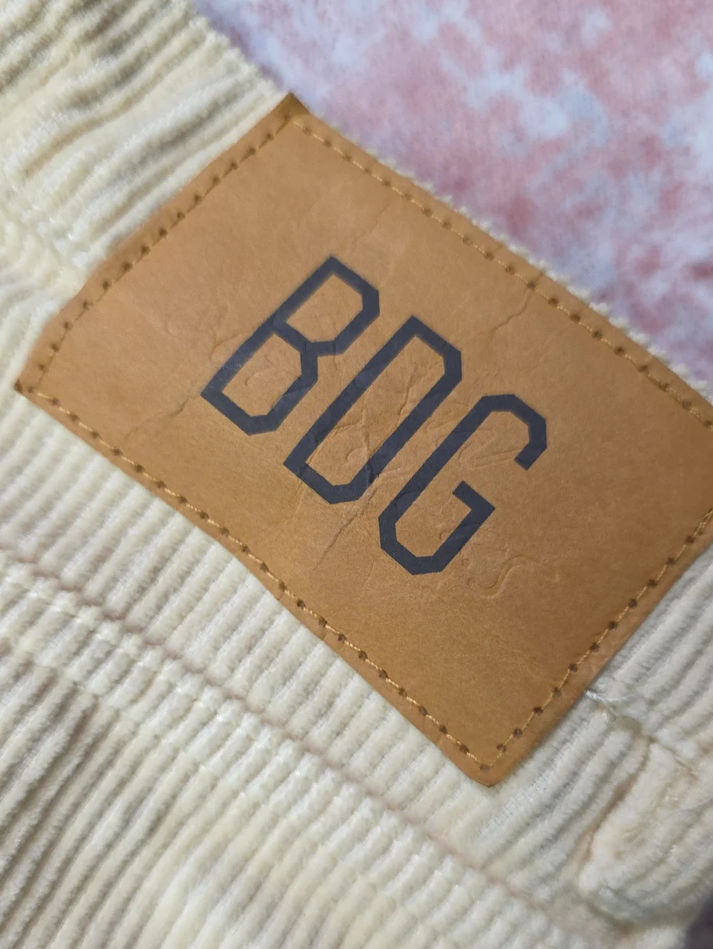 *size 24  BDG Urban Outfitters High & Wide Corduroy Pants Ivory Cream Wide Leg‎